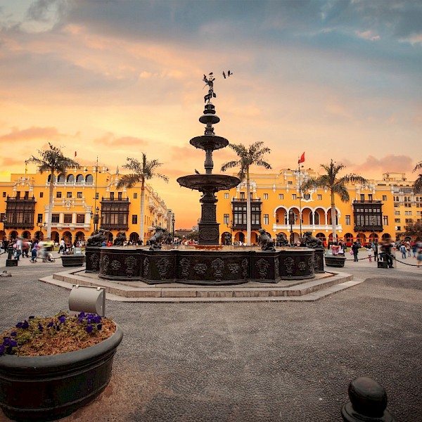 Plaza Mayor Lima